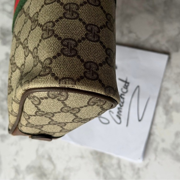 Vintage Gucci pouch - Picture 9 of 16